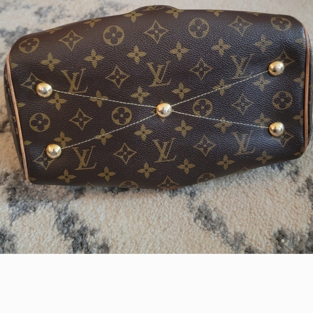 Louis Vuitton Brown Monogram Handbag - Picture 5 of 9